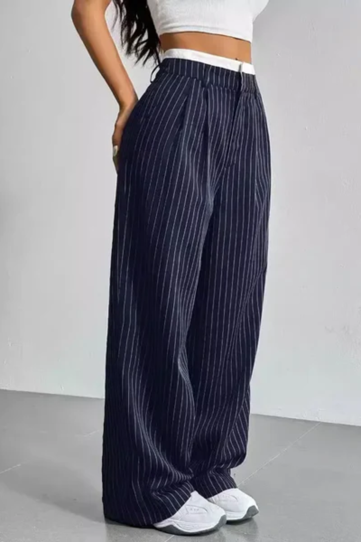 Marisol – Pantalón ancho de rayas con bolsillos