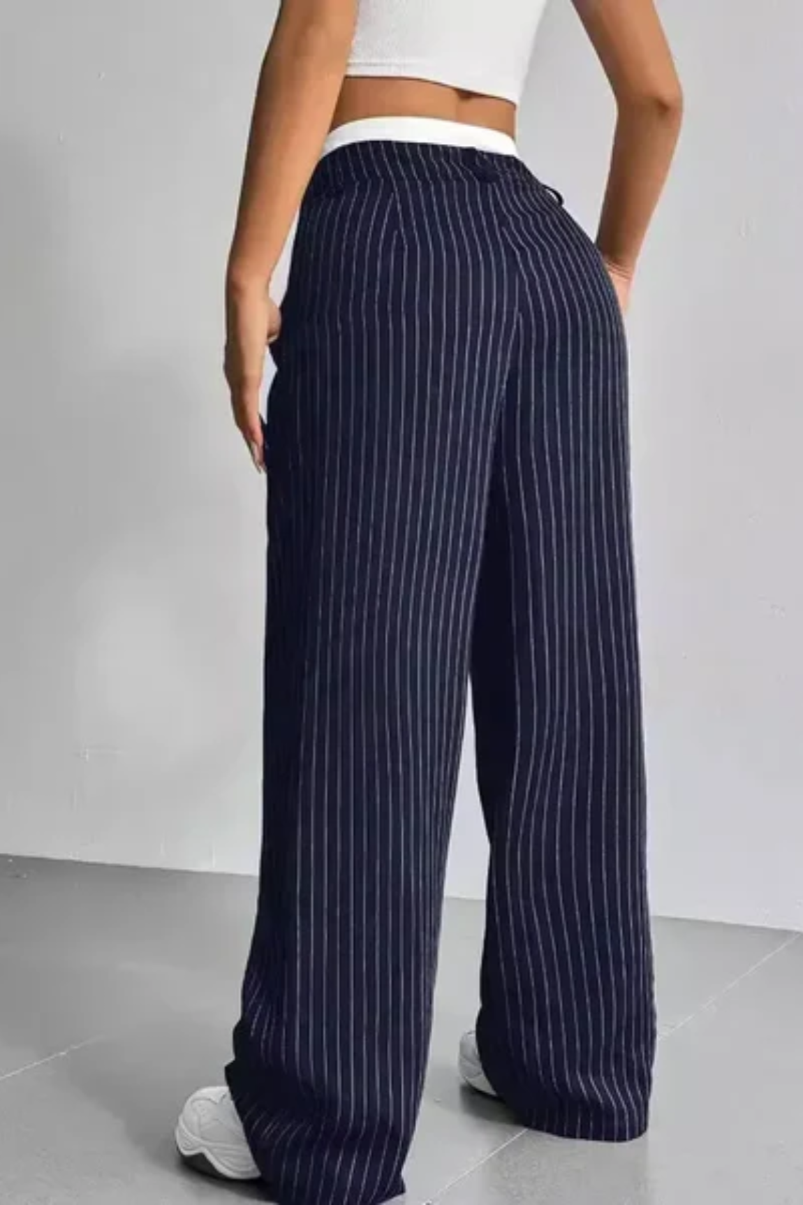 Marisol – Pantalón ancho de rayas con bolsillos