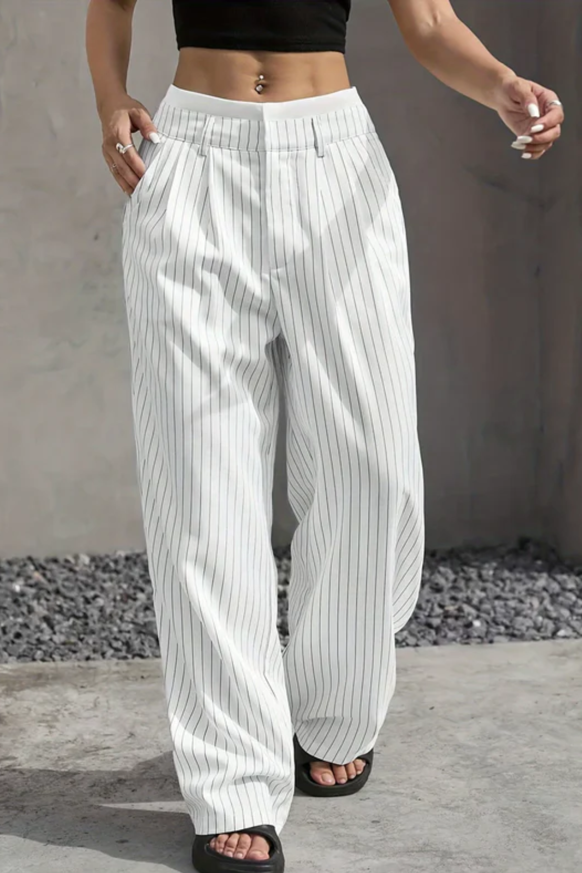 Marisol – Pantalón ancho de rayas con bolsillos