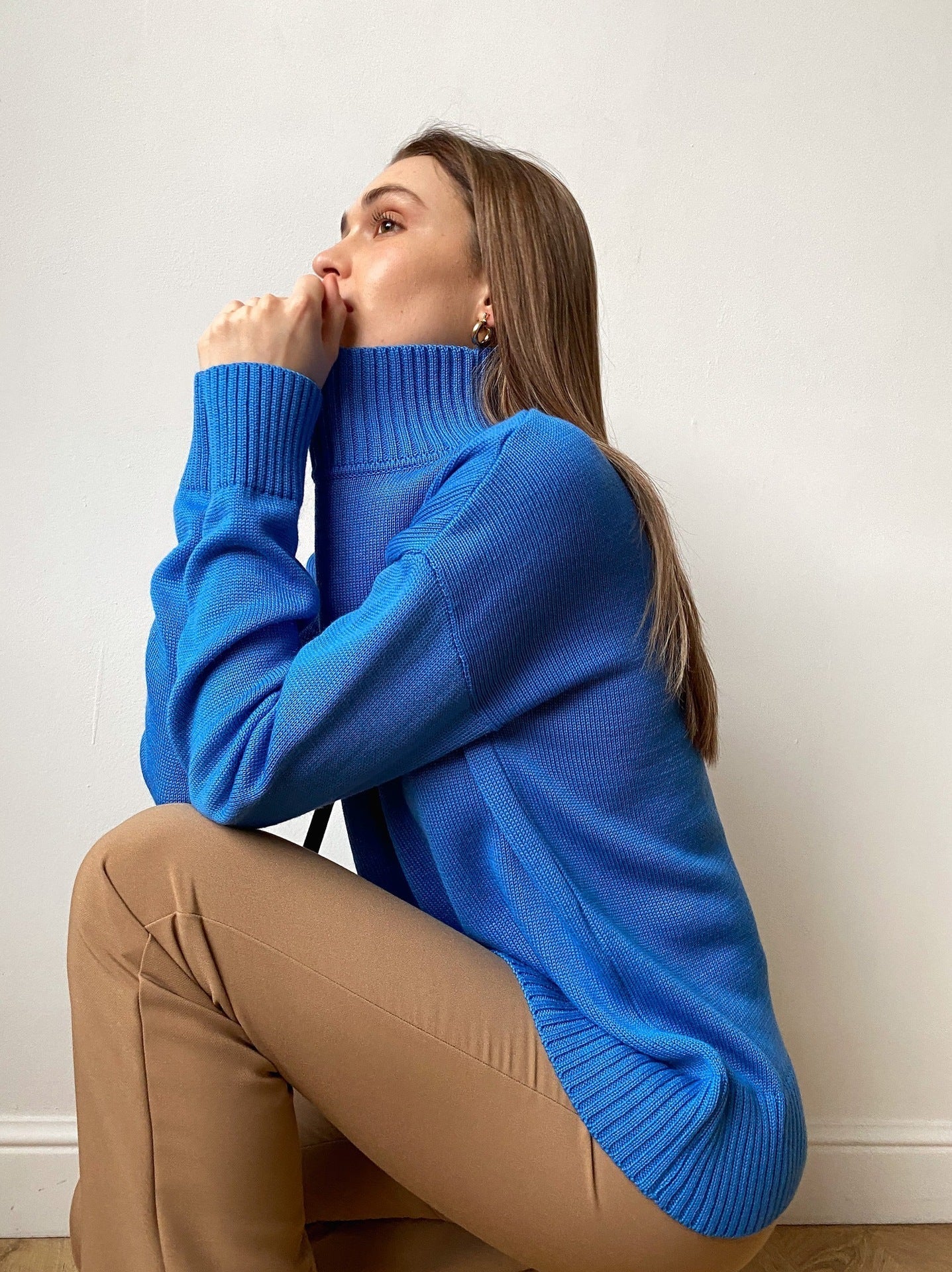 Cema – Jersey oversize con cuello alto
