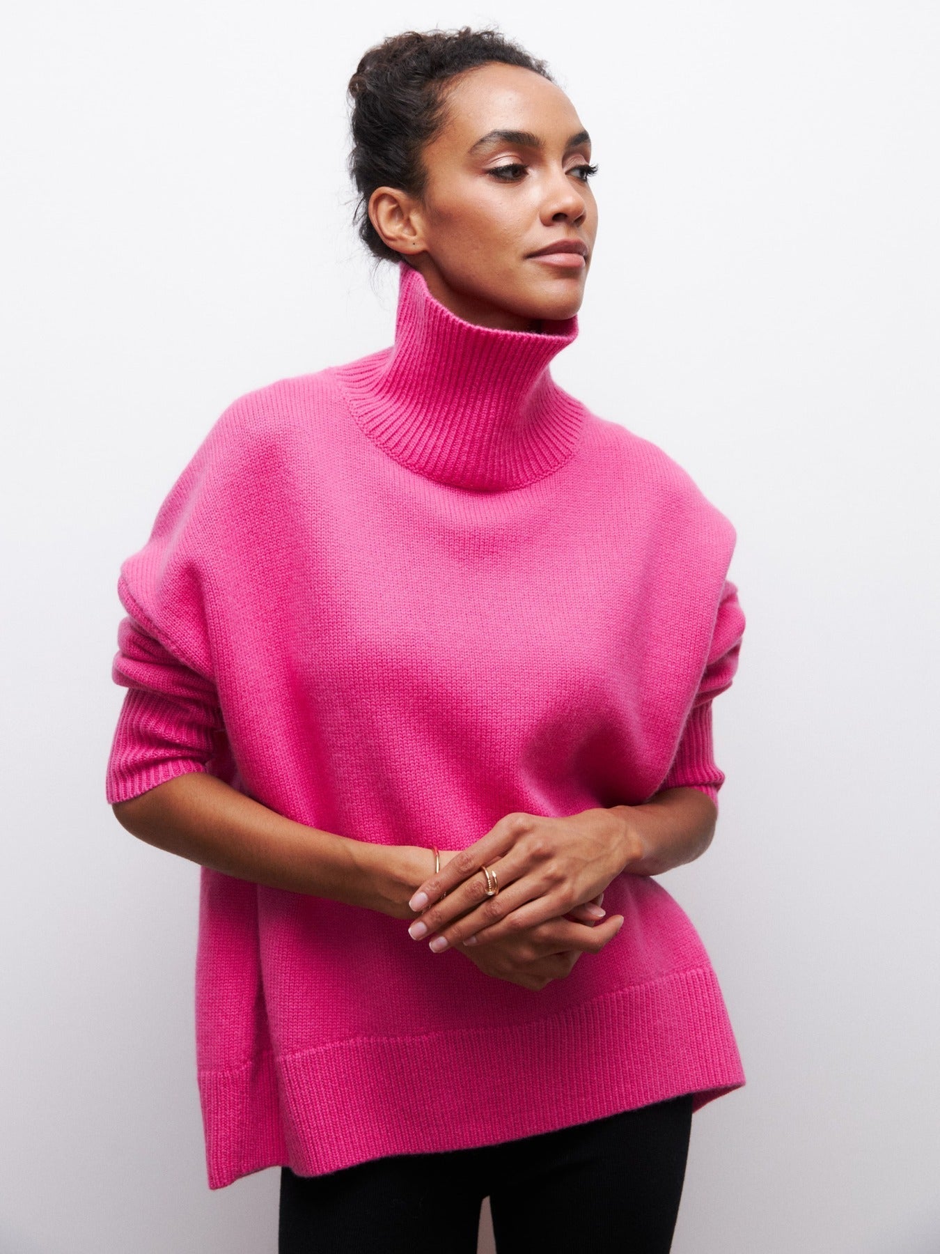 Cema – Jersey oversize con cuello alto