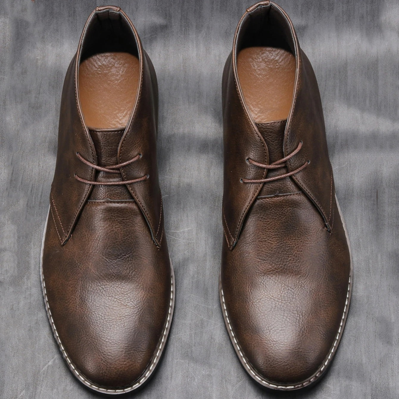 Aurian | Elegantes Botines Chukka para Hombre