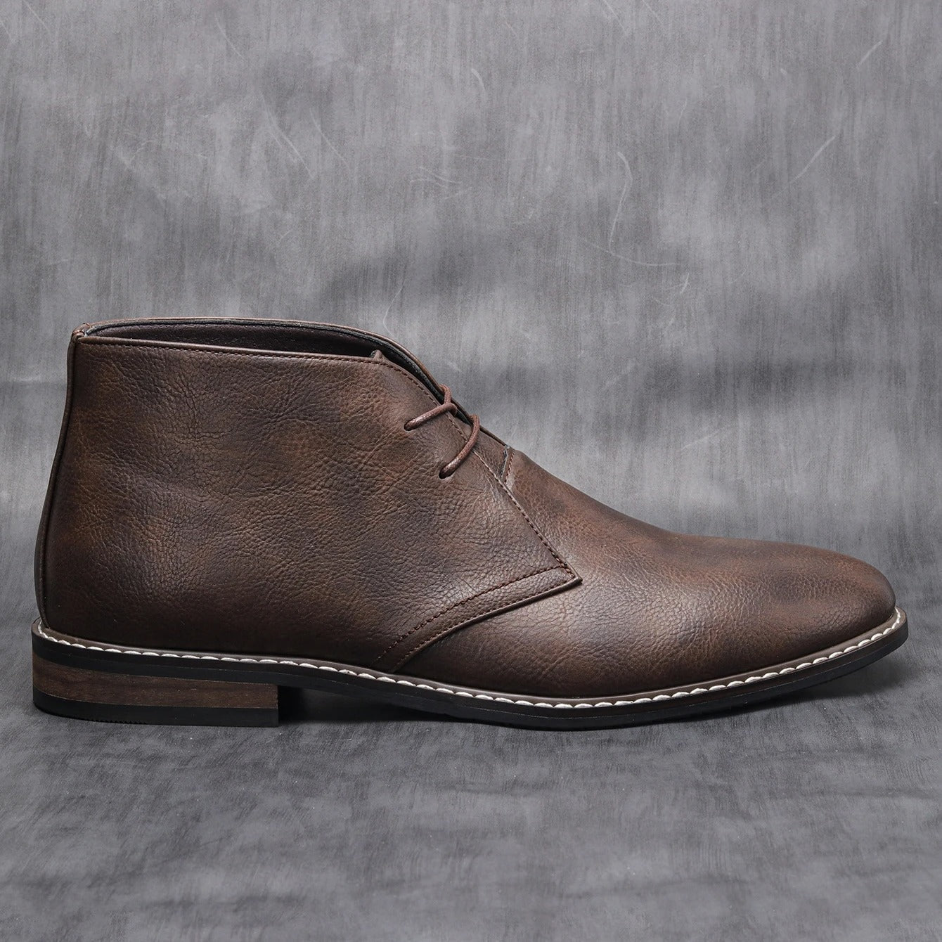Aurian | Elegantes Botines Chukka para Hombre